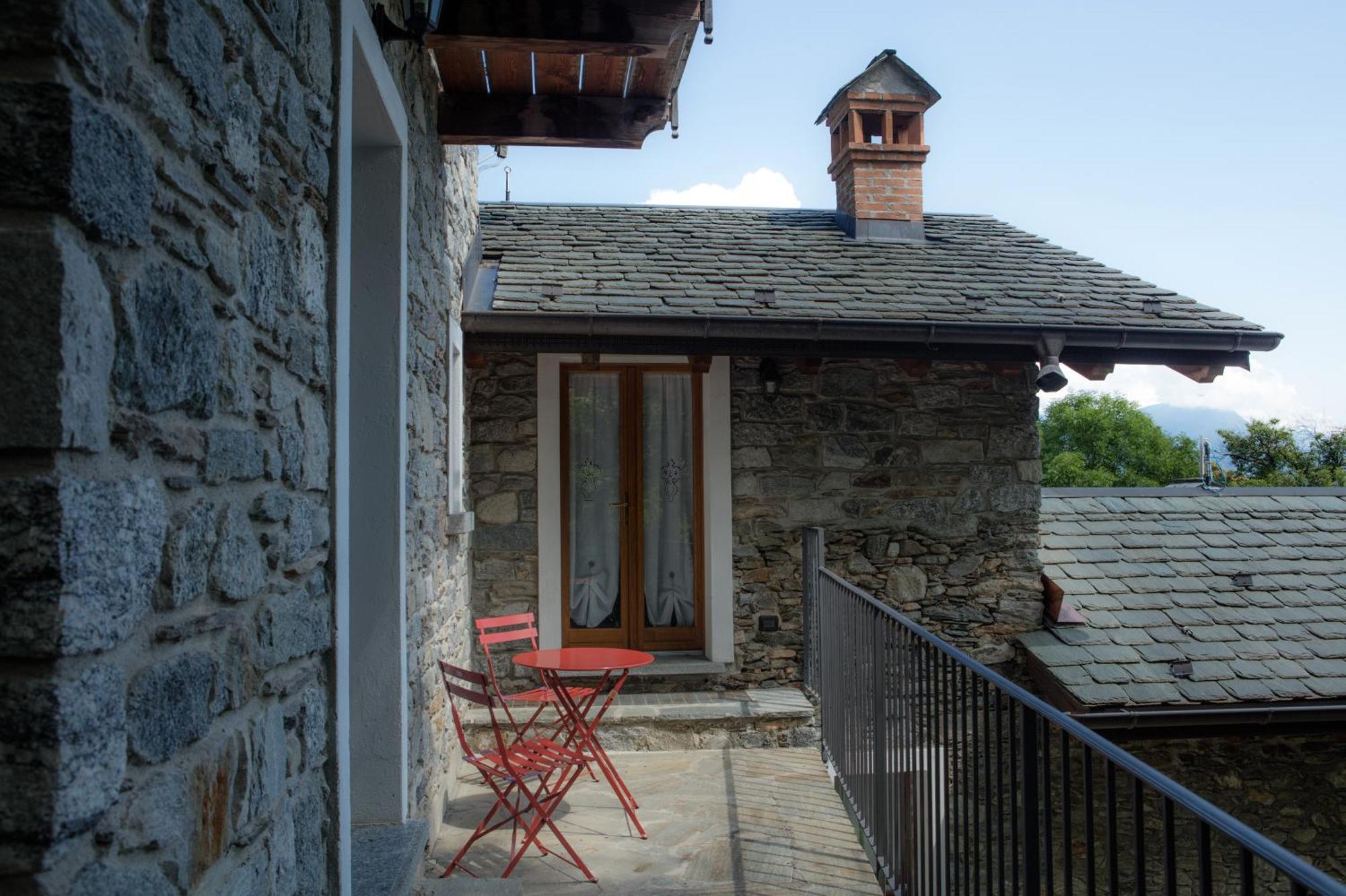 Agriturismo La Fonte Di Mariella Gravedona Exterior photo
